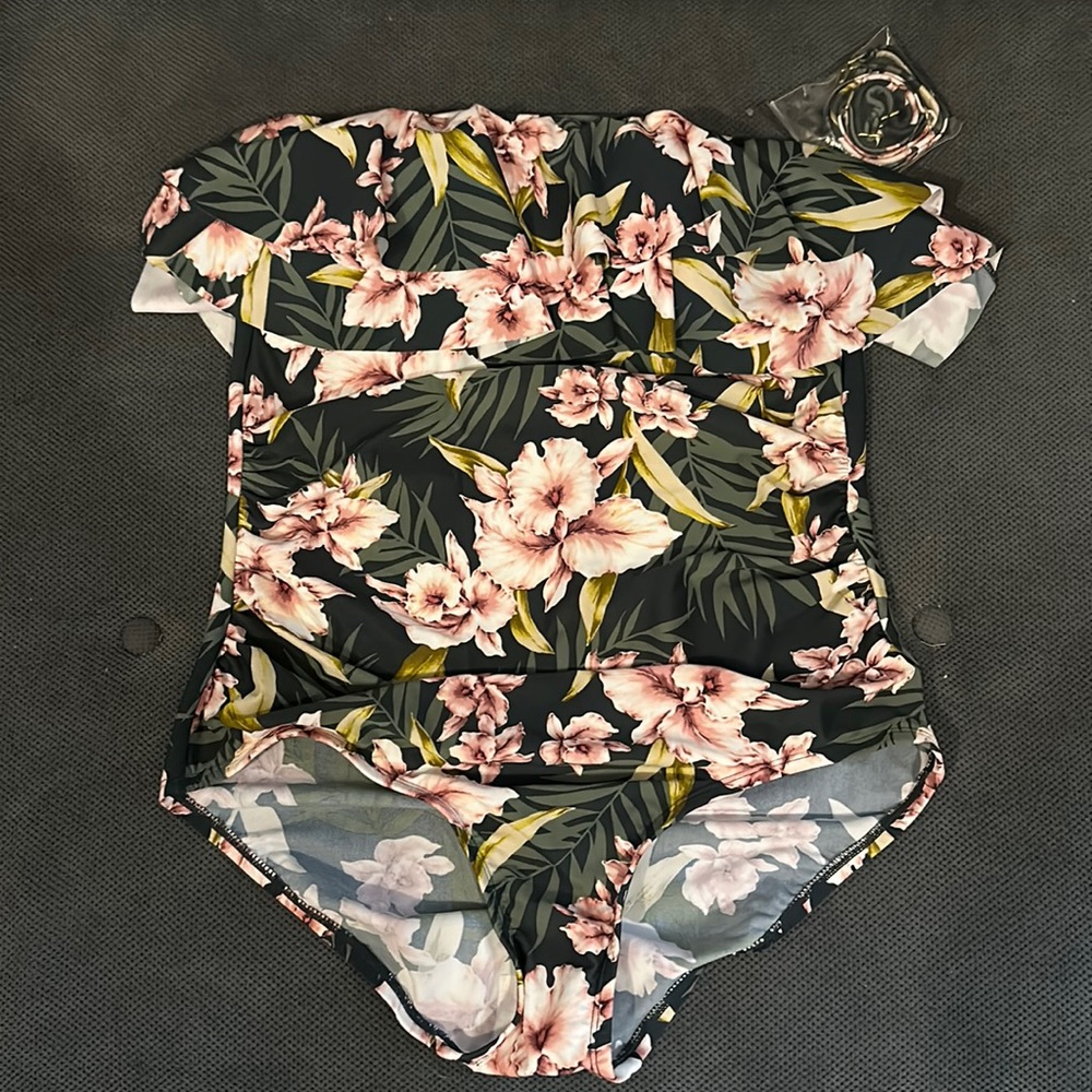 Kona Sol Bandeau Flounce One Piece Swimsuit- size large